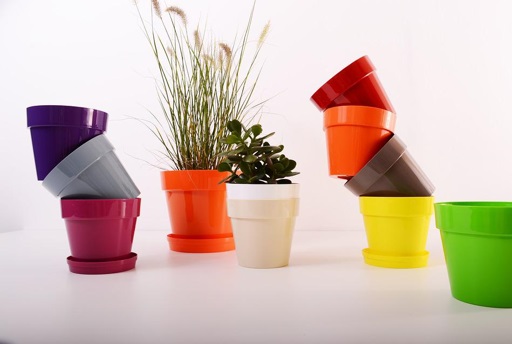 Plastic pots different colours